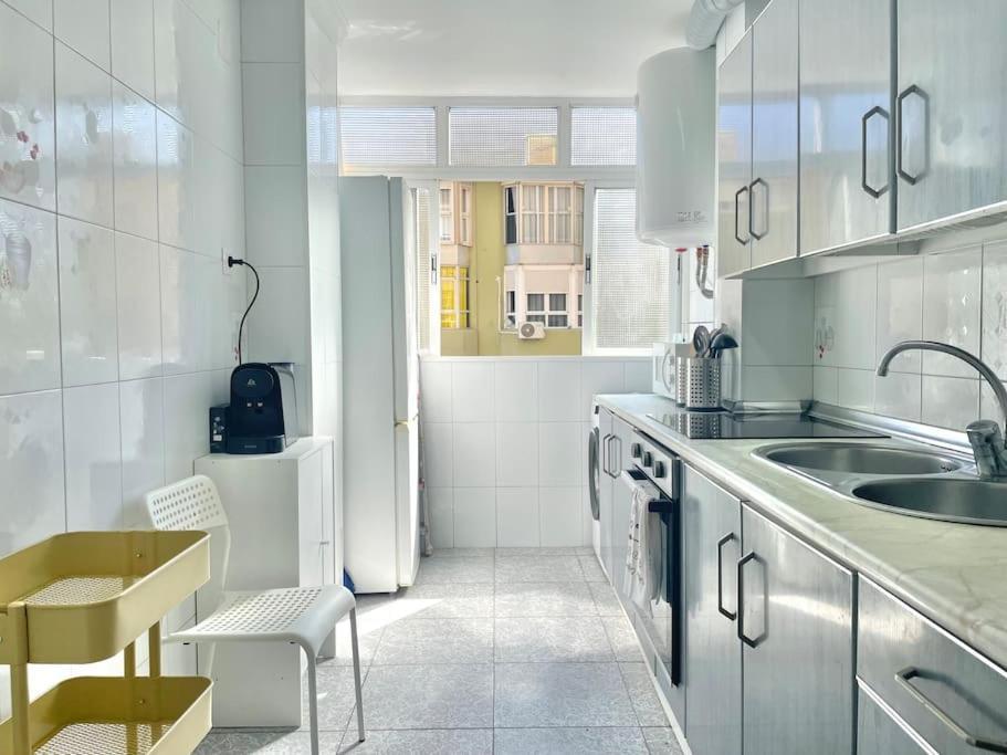 3 Habitaciones, Terraza Y A 200 Metros De La Playa Málaga Dış mekan fotoğraf