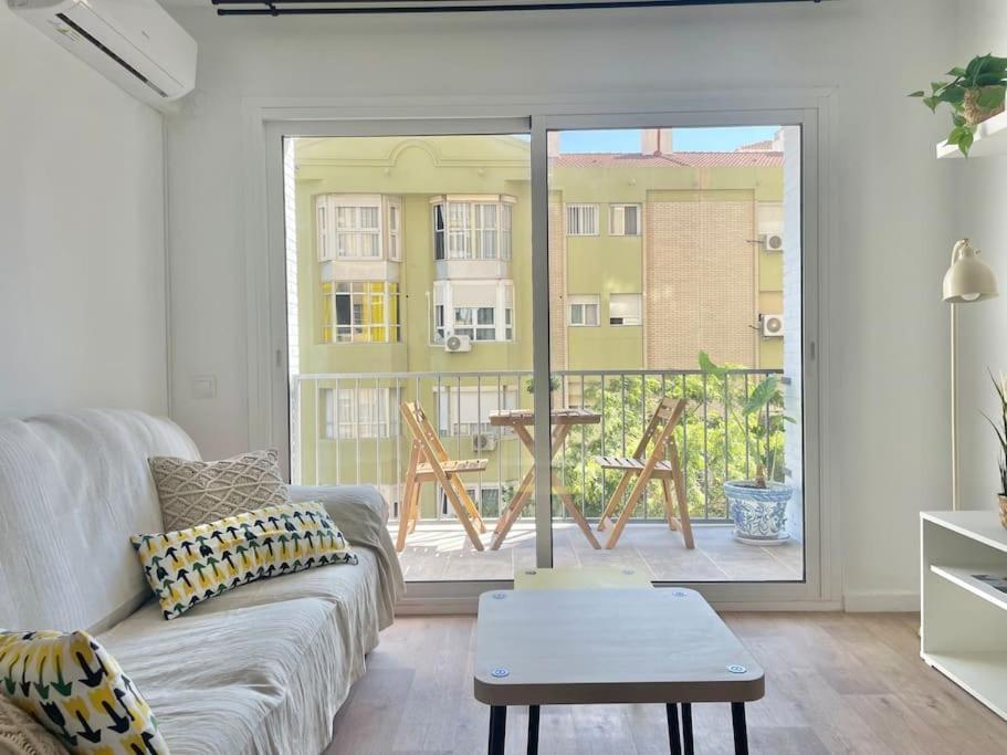3 Habitaciones, Terraza Y A 200 Metros De La Playa Málaga Dış mekan fotoğraf